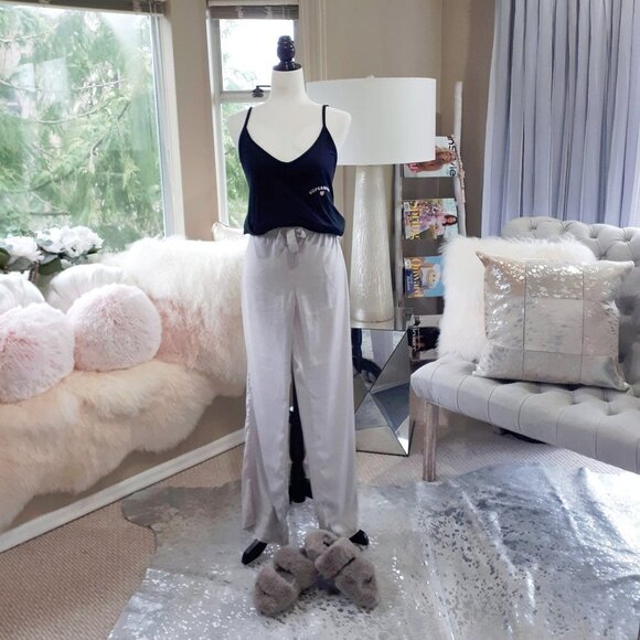 EUC Joe Fresh grey silver pajama sleepwear loungewear pants, L - Picture 7 of 10